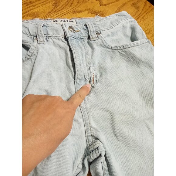 WE THE FREE Jeans Womens 24 BLUE Preowned Summer Denim DISTRESSED FLARED FLARE ? - Picture 2 of 16